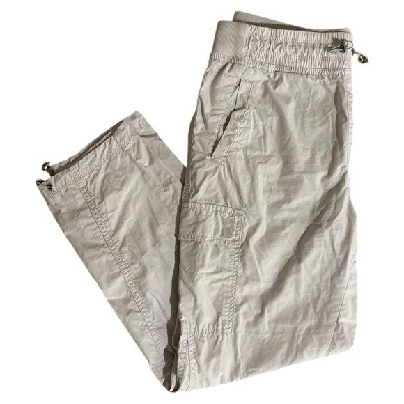 Calvin Klein Cream Cargo Jeans Relaxed Fit - Picture 6 of 6